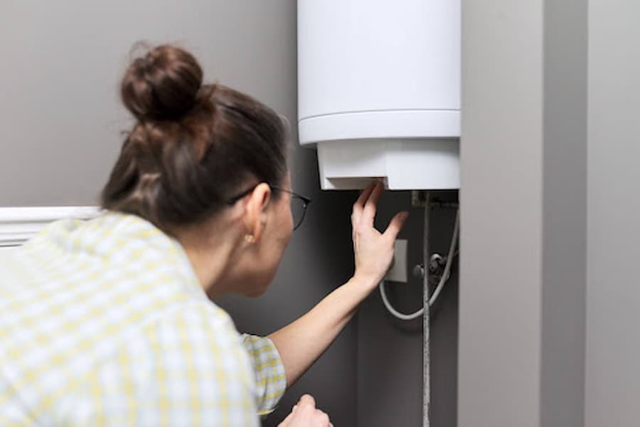 cara membersihkan water heater