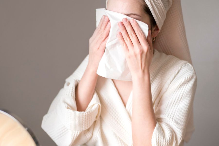 Air Hangat untuk Kulit Kering: 7 Tips dan Manfaatnya