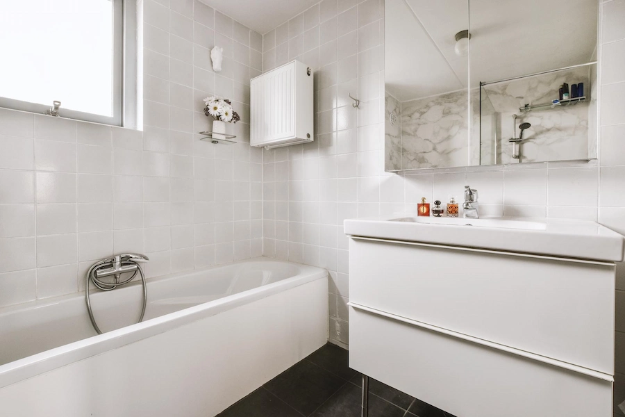 posisi ideal water heater di kamar mandi
