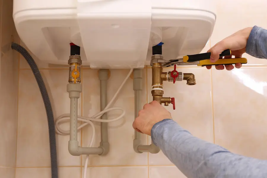 katup drainase water heater rusak