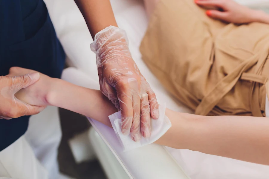 luka lebam dikompres air hangat atau dingin