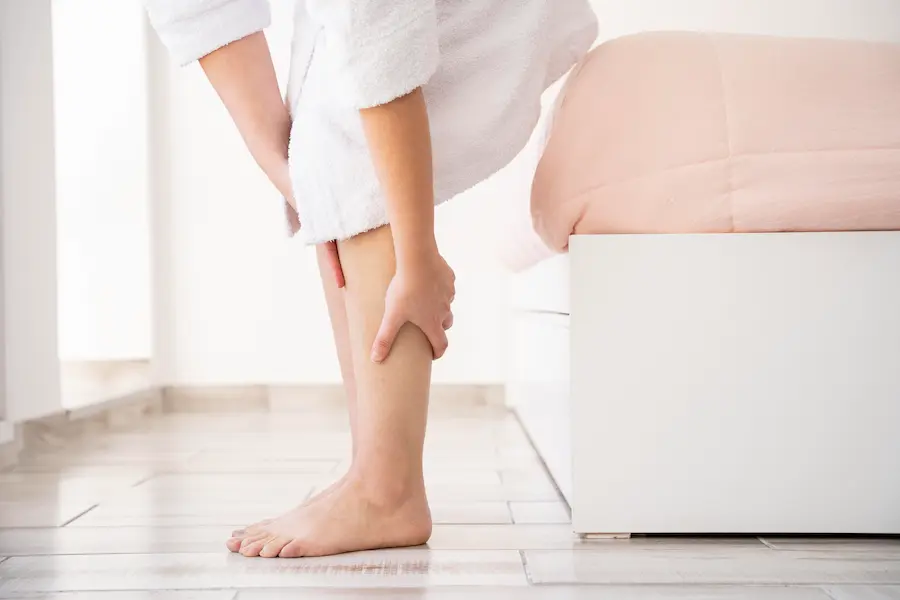 menghilangkan pegal di kaki dan paha